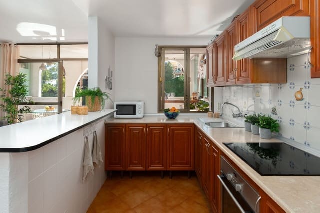 2 soverom Leilighet til salgs i Torreblanca, Fuengirola med svømmebasseng garasje - € 290 000 (Ref: 9776973)