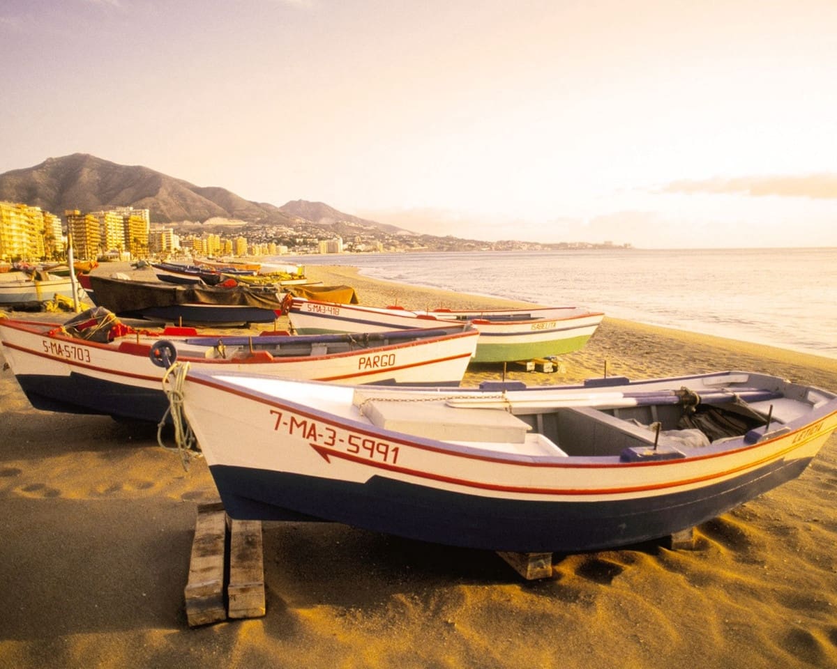 2 soverom Leilighet til salgs i Fuengirola med svømmebasseng garasje - € 290 000 (Ref: 9776973)