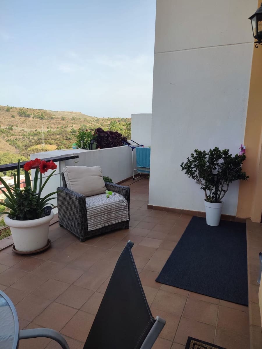 2 slaapkamer Penthouse te koop in Benahavis met zwembad garage - € 290.000 (Ref: 9776987)