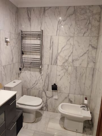 2 slaapkamer Penthouse te koop in Benahavís met zwembad garage - € 290.000 (Ref: 9776987)