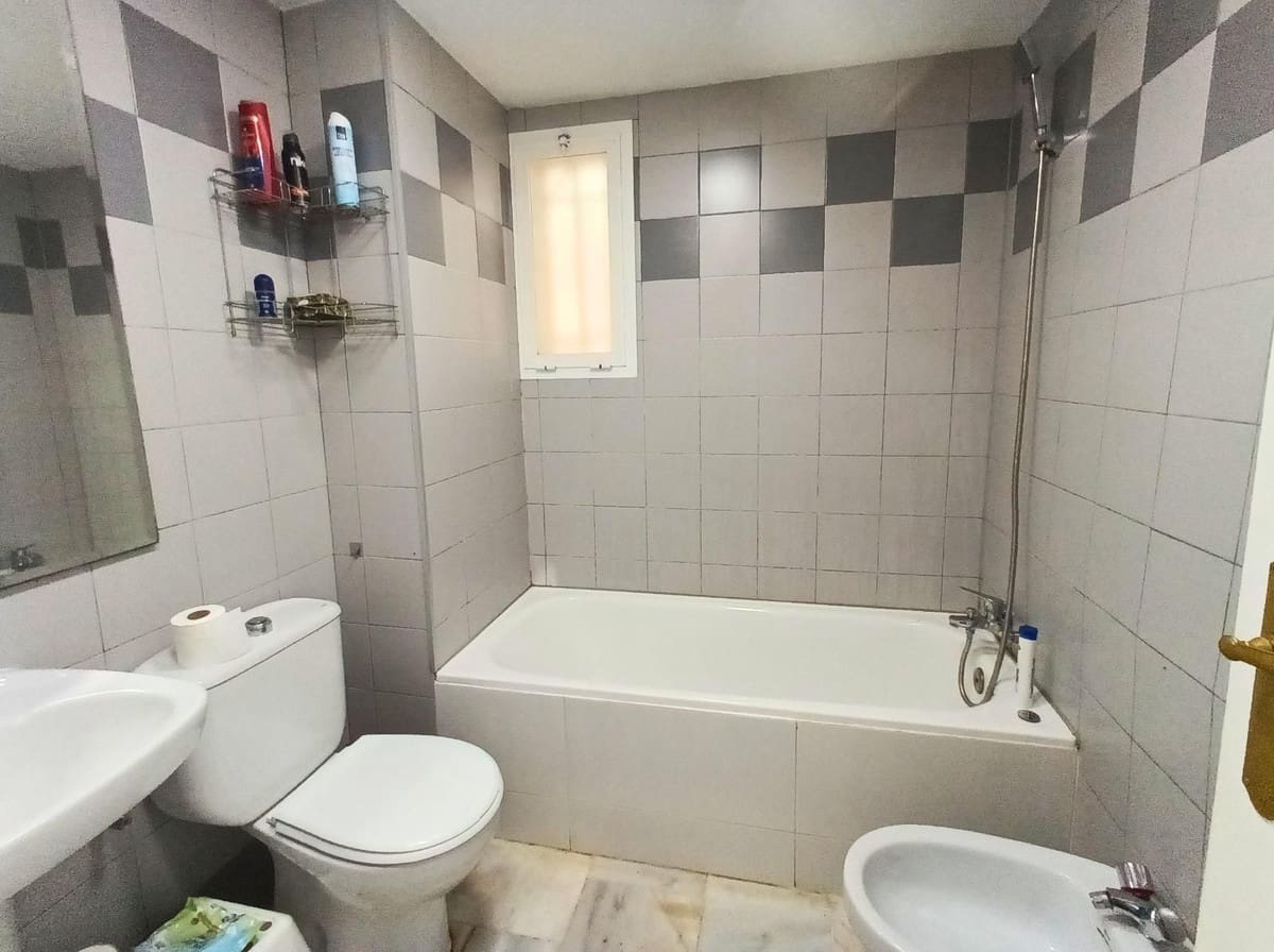 2 soveværelse Lejlighed til salg i Torremolinos med swimmingpool garage - € 314.000 (Ref: 9782047)