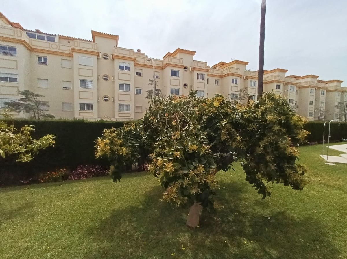 2 soveværelse Lejlighed til salg i Torremolinos med swimmingpool garage - € 314.000 (Ref: 9782047)