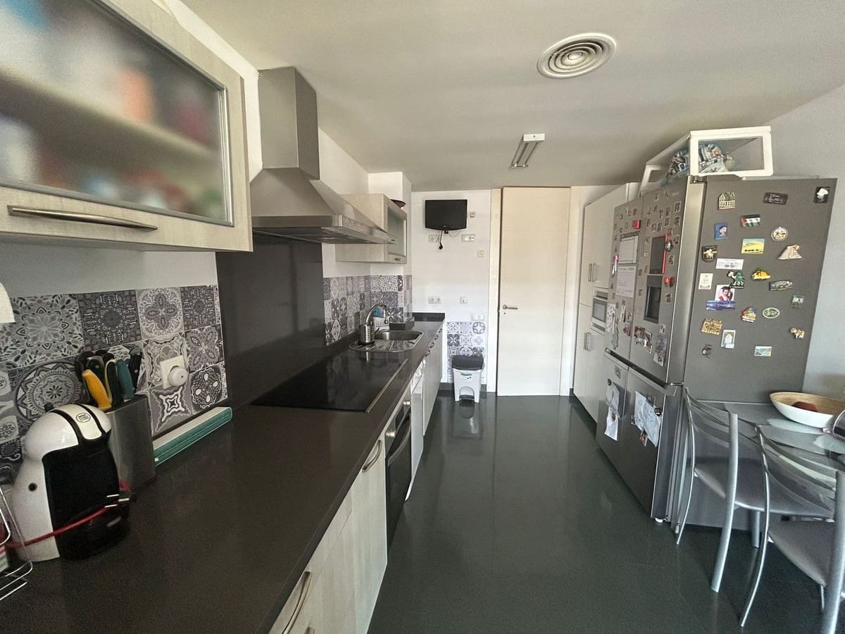 3 soveværelse Lejlighed til salg i Punta de la Chullera med swimmingpool - € 393.000 (Ref: 9782048)