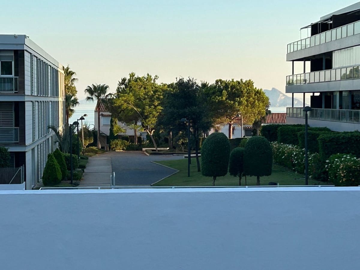 3 soveværelse Lejlighed til salg i Punta de la Chullera med swimmingpool - € 393.000 (Ref: 9782048)