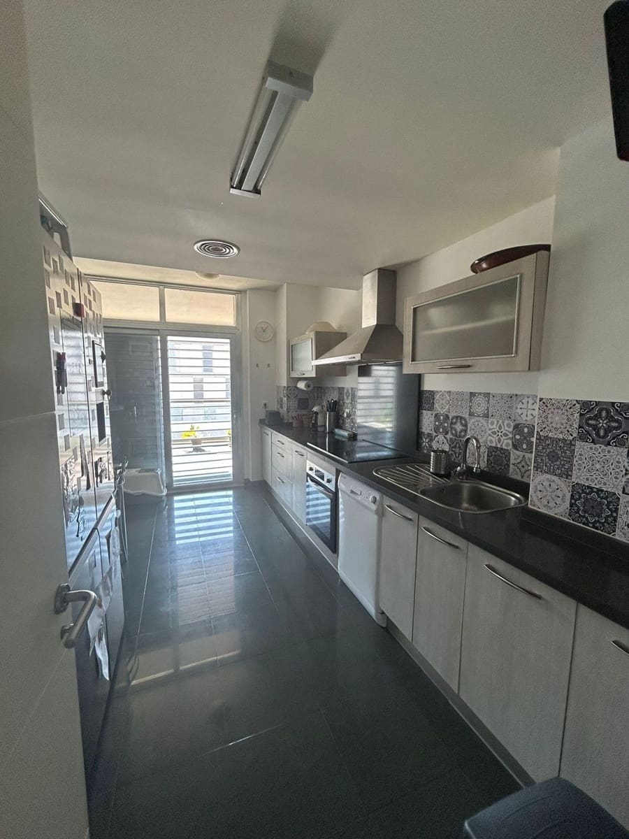 3 soveværelse Lejlighed til salg i Punta de la Chullera med swimmingpool - € 393.000 (Ref: 9782048)