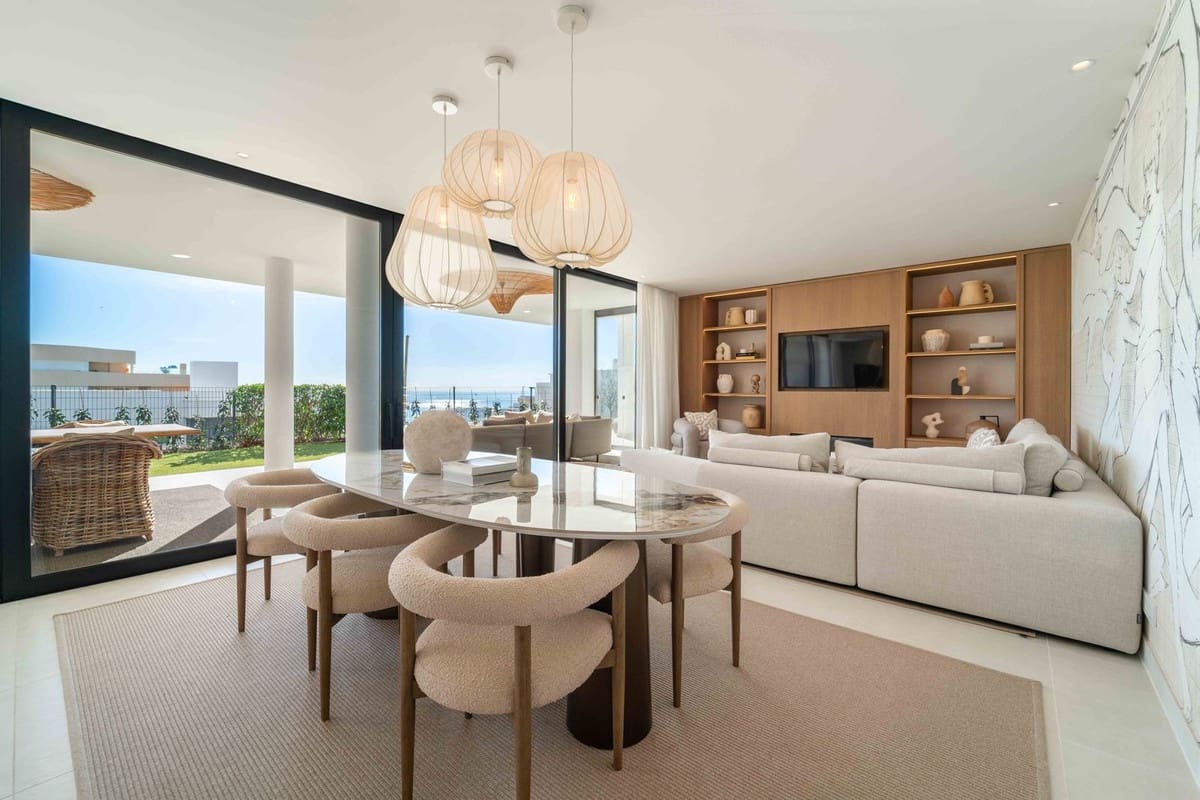 Apartamento de 3 habitaciones en Fuengirola en venta con piscina garaje - 849.000 € (Ref: 9782053)