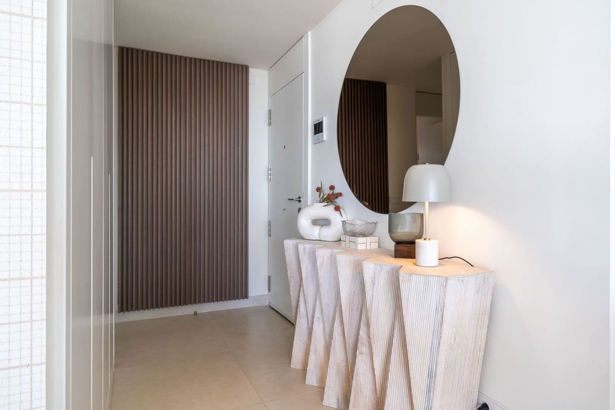 Apartamento de 3 habitaciones en Fuengirola en venta con piscina garaje - 849.000 € (Ref: 9782053)