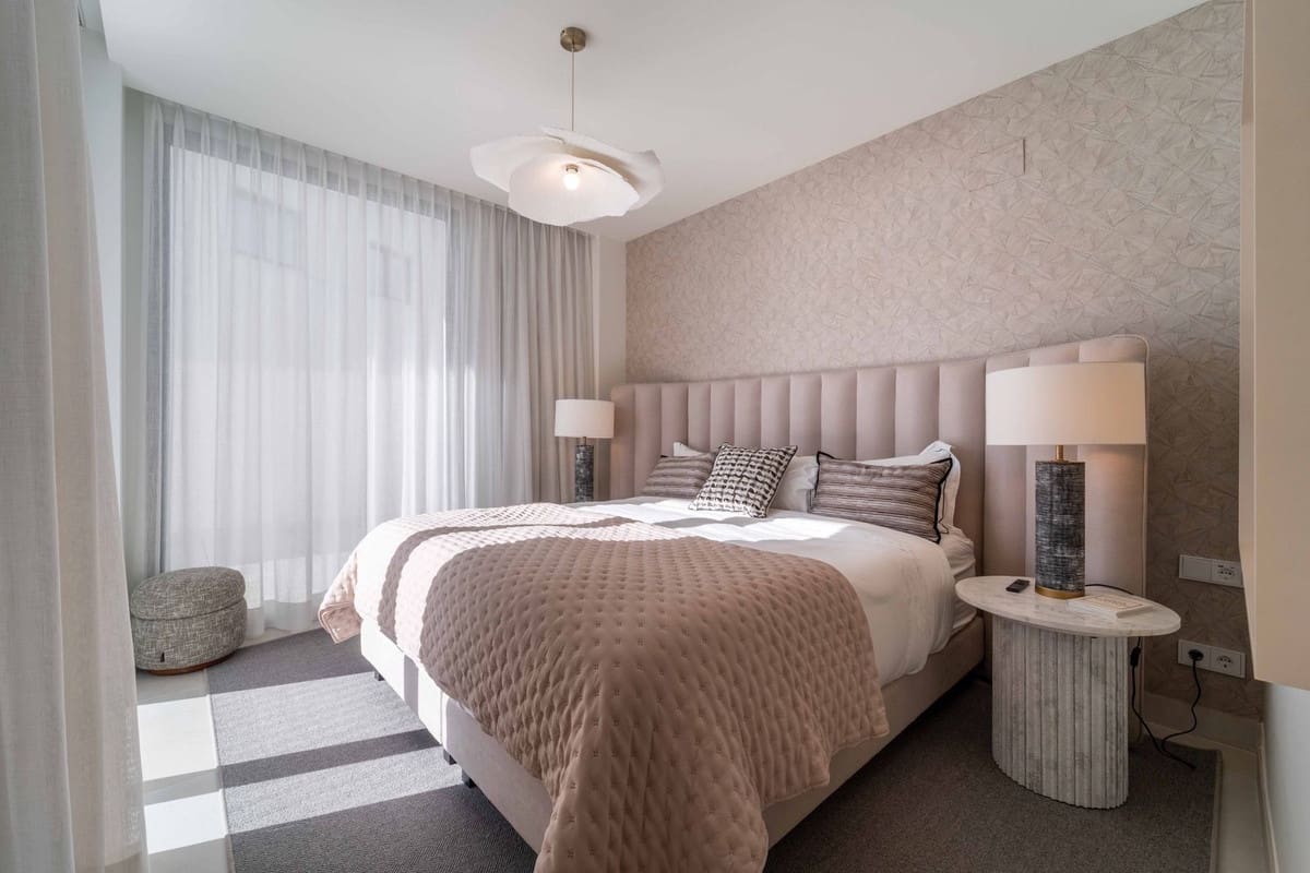 Apartamento de 3 habitaciones en Fuengirola en venta con piscina garaje - 849.000 € (Ref: 9782053)