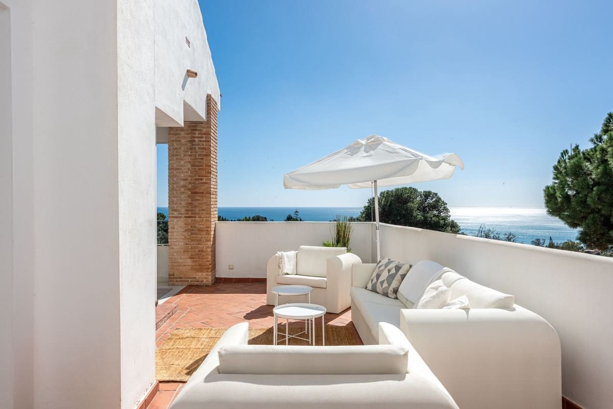 4 sypialnia Willa na sprzedaż w Benalmadena Costa z basenem garażem - 1 149 000 € (Ref: 9782152)