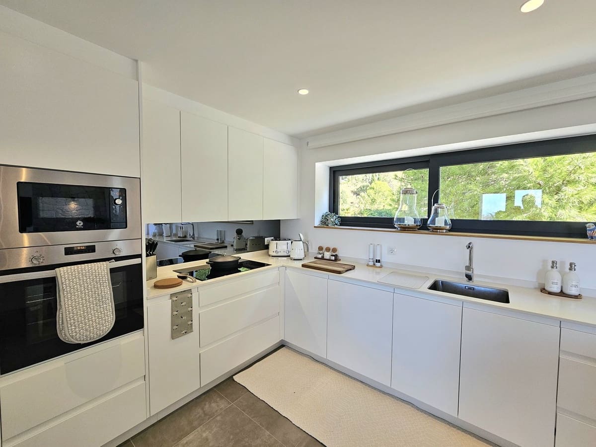 3 soveværelse Villa til salg i Mijas med swimmingpool garage - € 1.395.000 (Ref: 9782207)