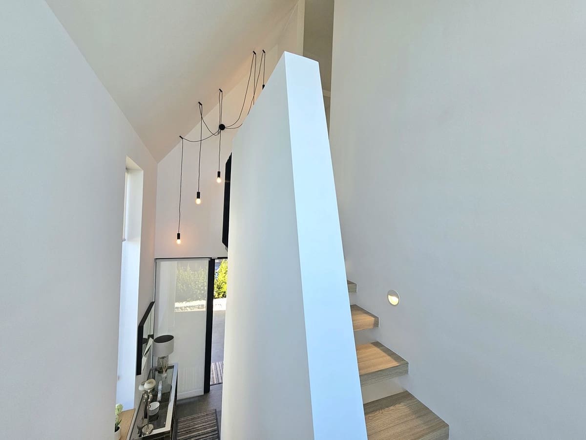 3 soveværelse Villa til salg i Mijas med swimmingpool garage - € 1.395.000 (Ref: 9782207)