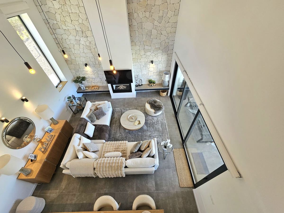 3 soveværelse Villa til salg i Mijas med swimmingpool garage - € 1.395.000 (Ref: 9782207)