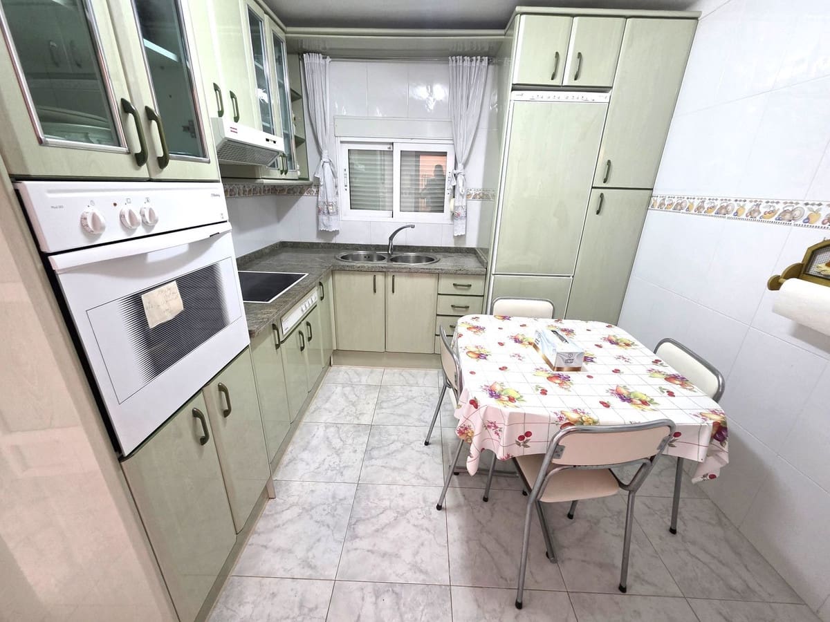 3 soveværelse Lejlighed til salg i Torremolinos med swimmingpool - € 669.000 (Ref: 9782211)