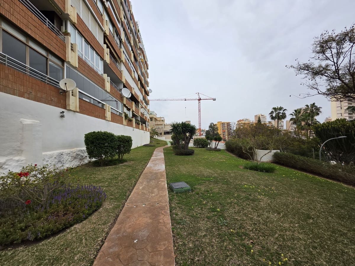 3 soveværelse Lejlighed til salg i Torremolinos med swimmingpool - € 669.000 (Ref: 9782211)