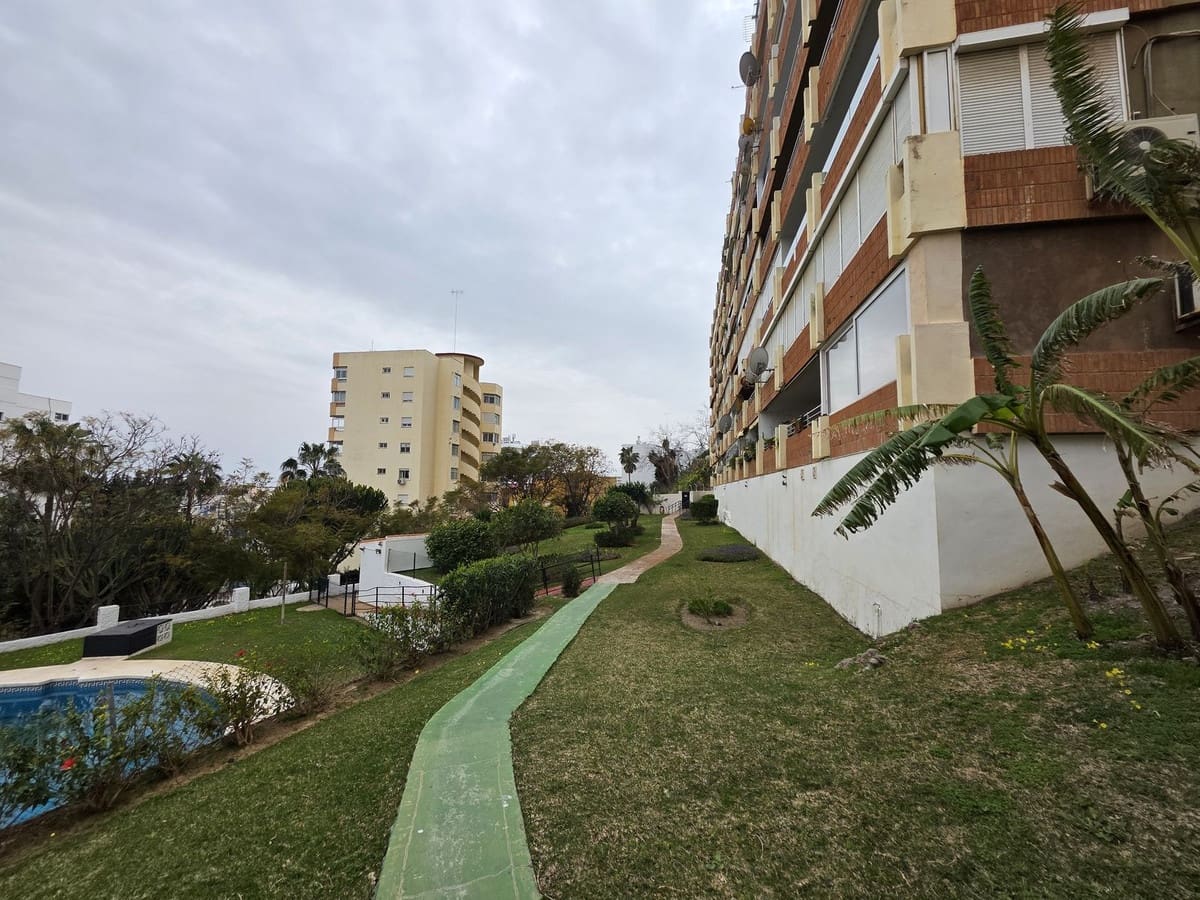 3 soveværelse Lejlighed til salg i Torremolinos med swimmingpool - € 669.000 (Ref: 9782211)