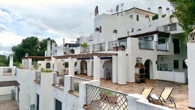 2 slaapkamer Penthouse te koop in Río Real, Marbella met zwembad garage - € 525.000 (Ref: 9782216)
