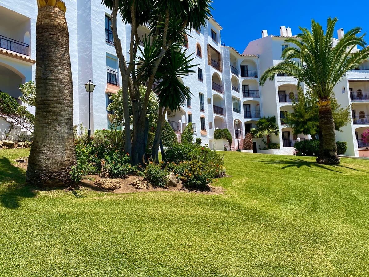 3 sypialnia Apartament na sprzedaż w Riviera del Sol z basenem - 430 000 € (Ref: 9782217)