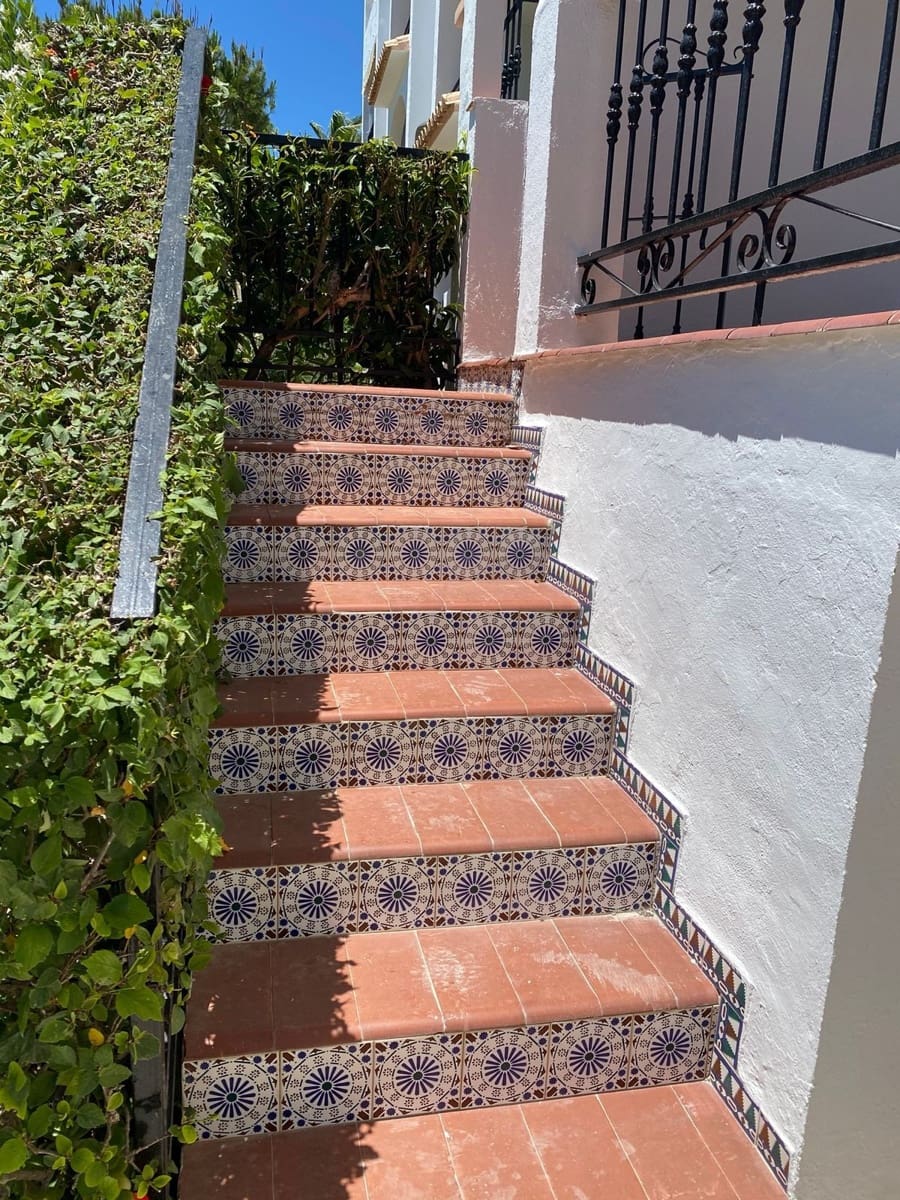 3 sypialnia Apartament na sprzedaż w Riviera del Sol z basenem - 430 000 € (Ref: 9782217)