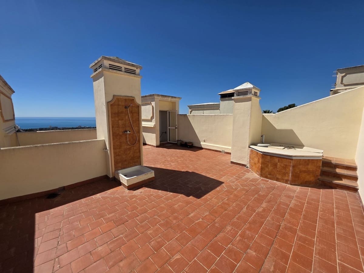 2 quarto Penthouse para venda em Calahonda com piscina garagem - 349 000 € (Ref: 9782218)