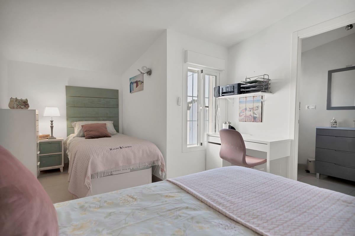 4 sovrum Villa till salu i San Pedro de Alcantara med pool garage - 1 400 000 € (Ref: 9784364)