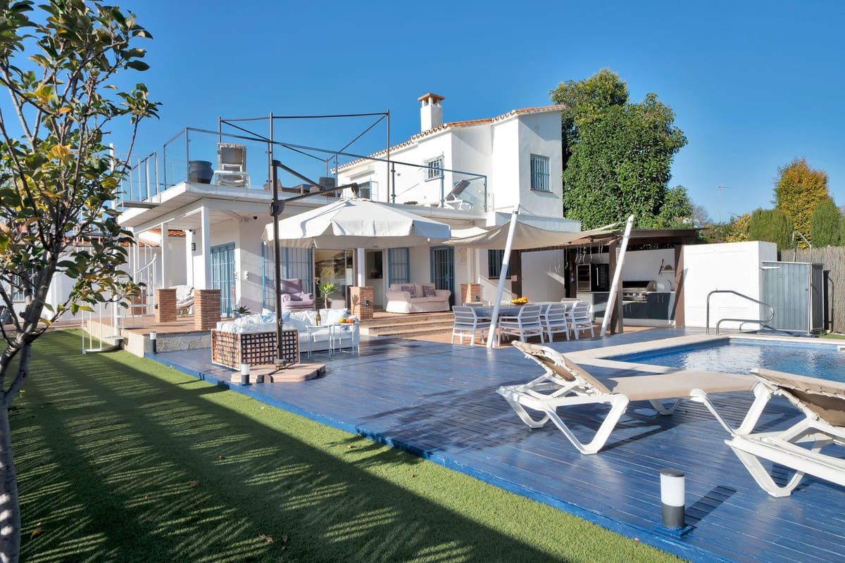 4 sovrum Villa till salu i San Pedro de Alcantara med pool garage - 1 400 000 € (Ref: 9784364)