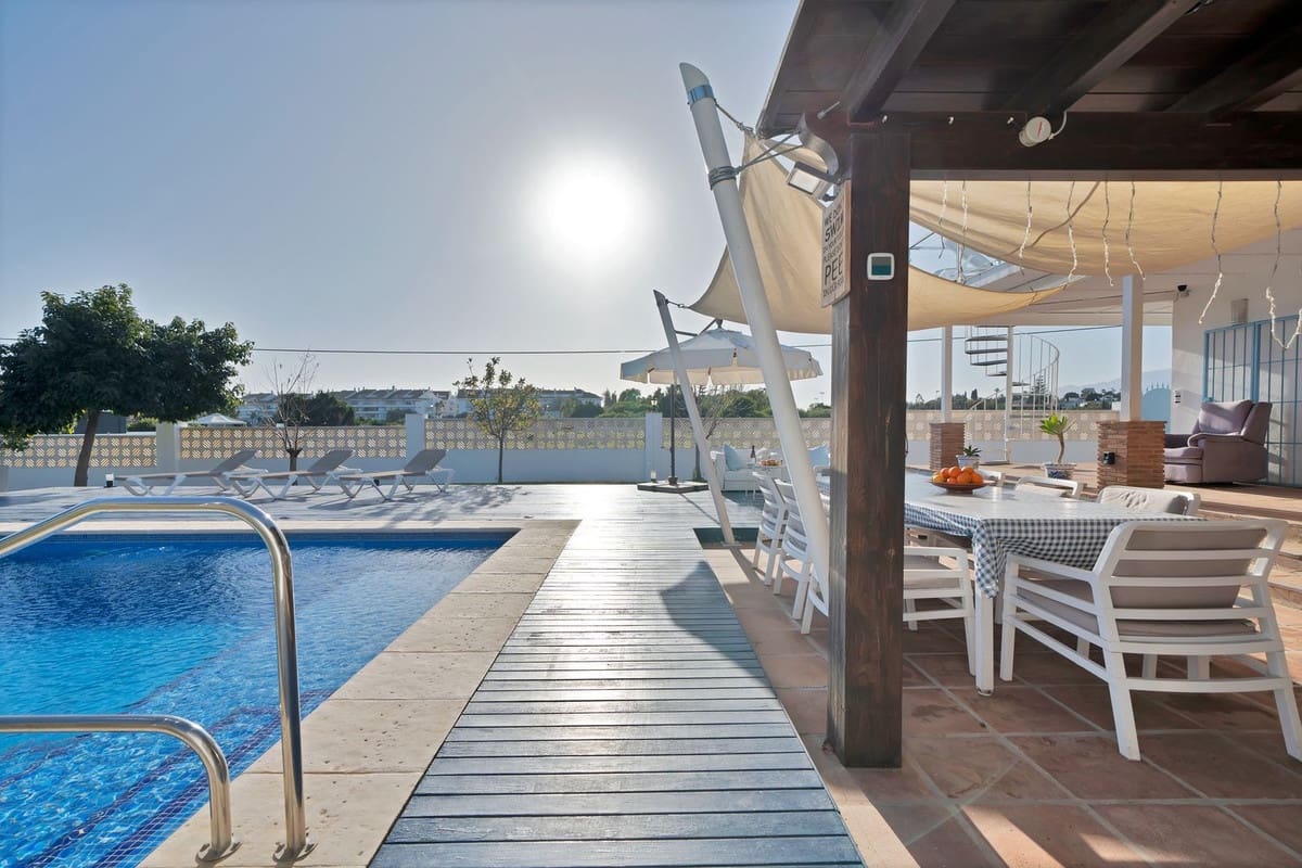 4 sovrum Villa till salu i San Pedro de Alcantara med pool garage - 1 400 000 € (Ref: 9784364)