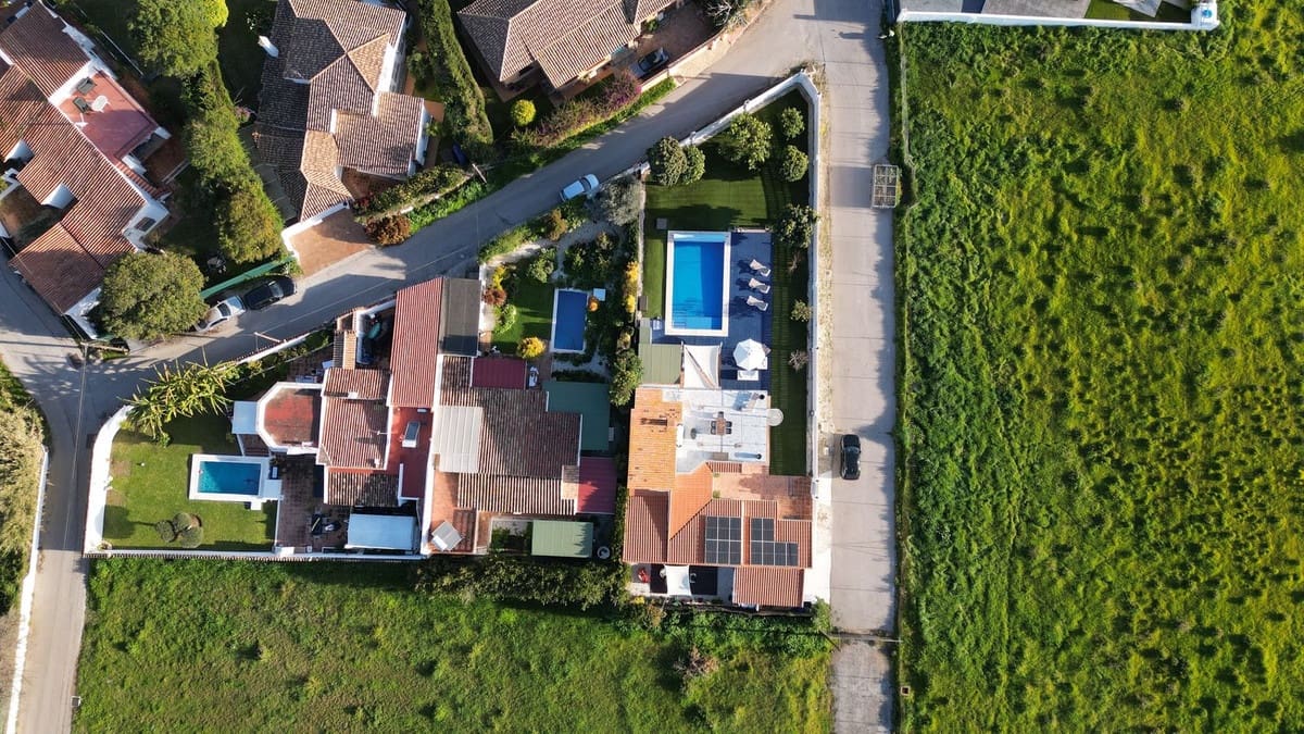 4 sovrum Villa till salu i San Pedro de Alcantara med pool garage - 1 400 000 € (Ref: 9784364)