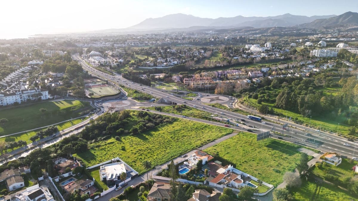 4 sovrum Villa till salu i San Pedro de Alcantara med pool garage - 1 400 000 € (Ref: 9784364)