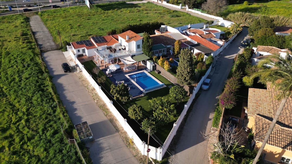 4 sovrum Villa till salu i San Pedro de Alcantara med pool garage - 1 400 000 € (Ref: 9784364)