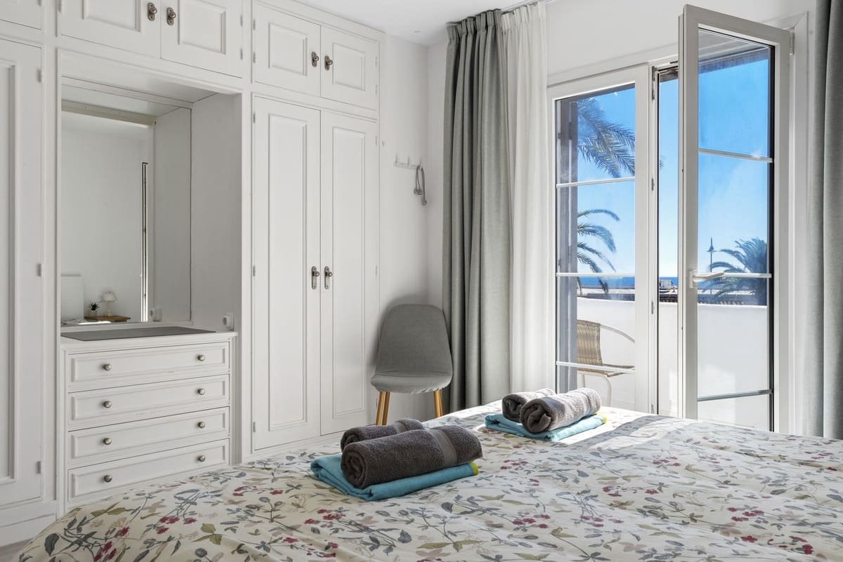 3 sypialnia Dom na sprzedaż w La Cala de Mijas z basenem - 875 000 € (Ref: 9793539)