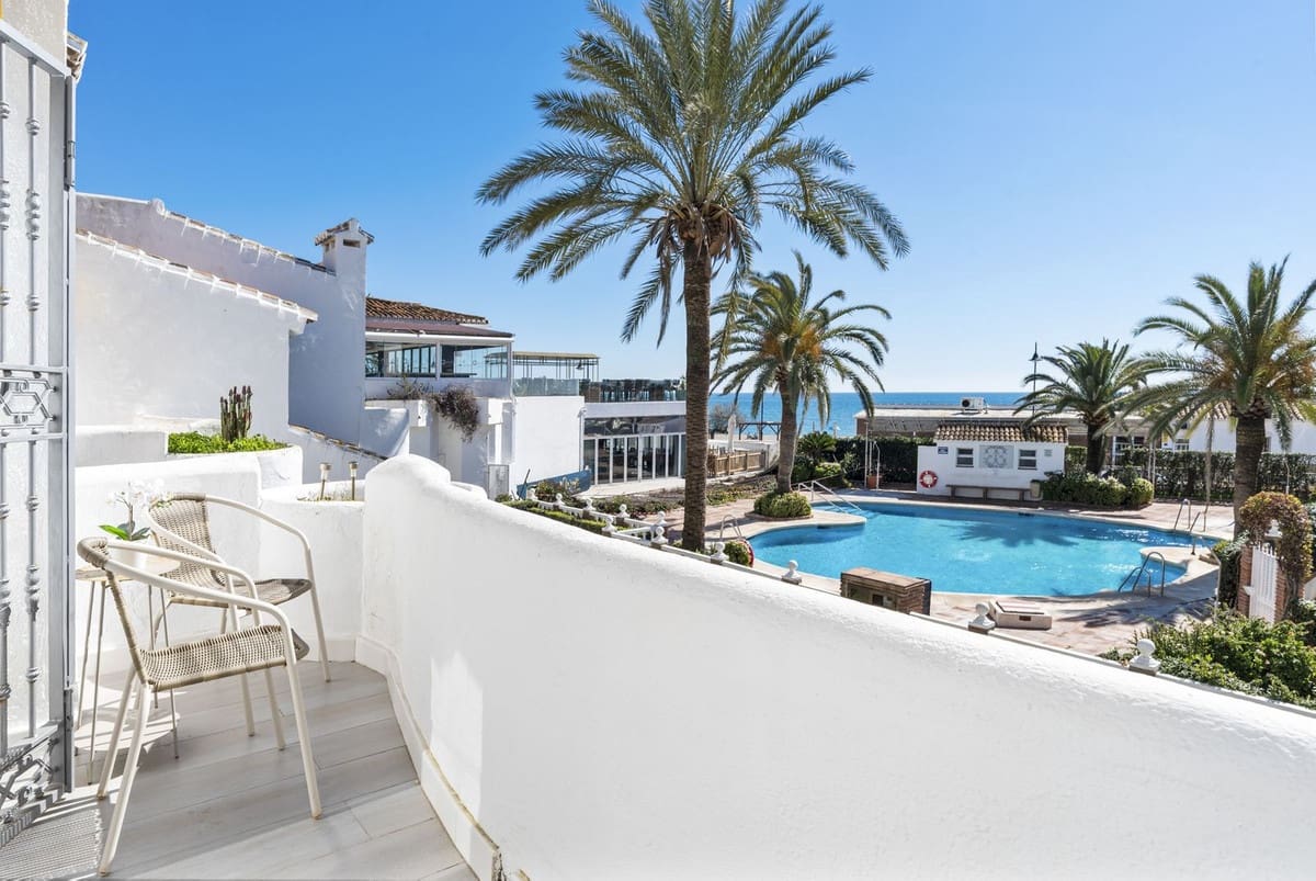 3 sypialnia Dom na sprzedaż w La Cala de Mijas z basenem - 875 000 € (Ref: 9793539)