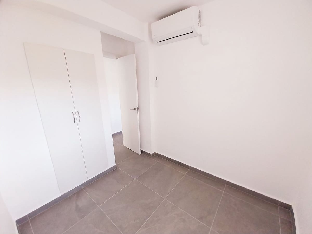 3 bedroom Apartment for sale in Sitio de Calahonda with pool garage - € 399,000 (Ref: 9793552)