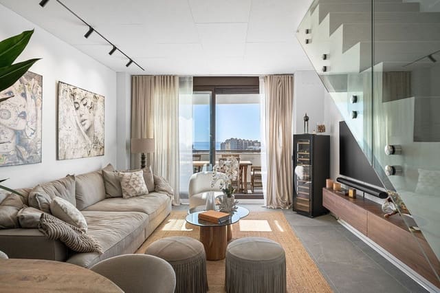 3 sypialnia Penthouse na sprzedaż w Estepona z basenem garażem - 1 195 000 € (Ref: 9793556)