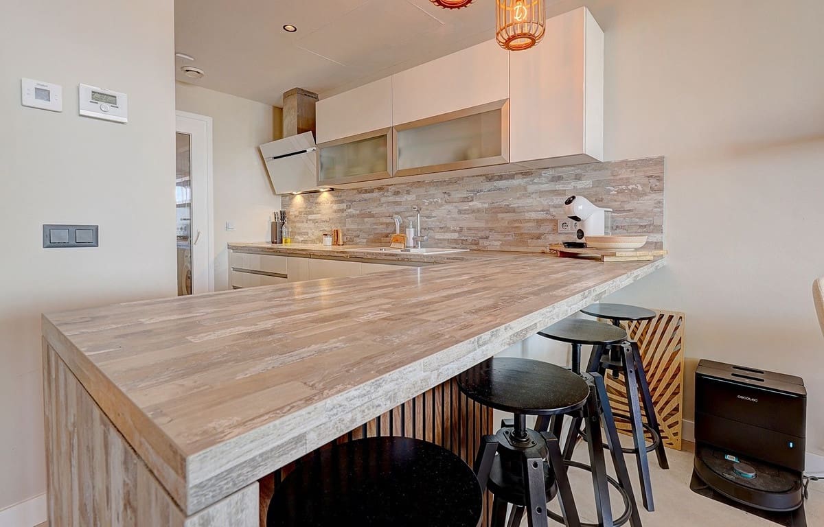 3 sypialnia Apartament na sprzedaż w Benalmadena z basenem garażem - 570 000 € (Ref: 9793557)