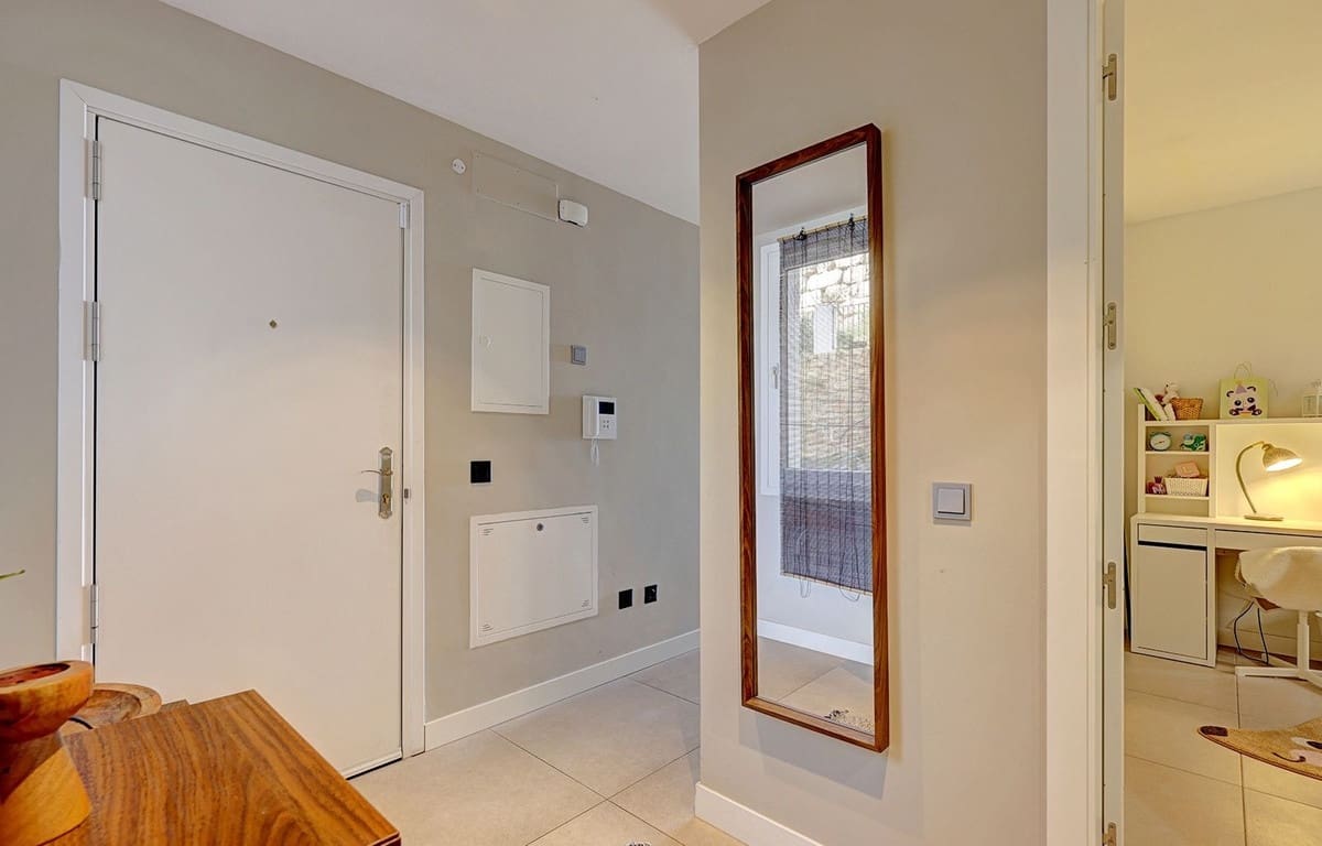 3 sypialnia Apartament na sprzedaż w Benalmadena z basenem garażem - 570 000 € (Ref: 9793557)