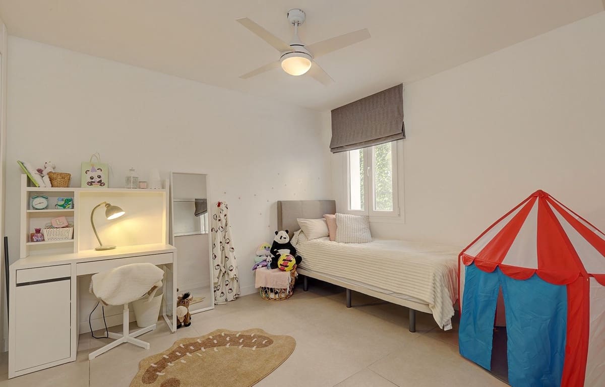 3 sypialnia Apartament na sprzedaż w Benalmadena z basenem garażem - 570 000 € (Ref: 9793557)