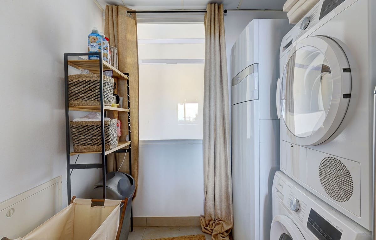 3 sypialnia Apartament na sprzedaż w Benalmadena z basenem garażem - 570 000 € (Ref: 9793557)