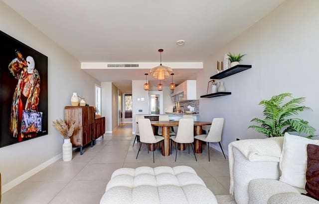 3 sypialnia Apartament na sprzedaż w Benalmádena z basenem garażem - 570 000 € (Ref: 9793557)