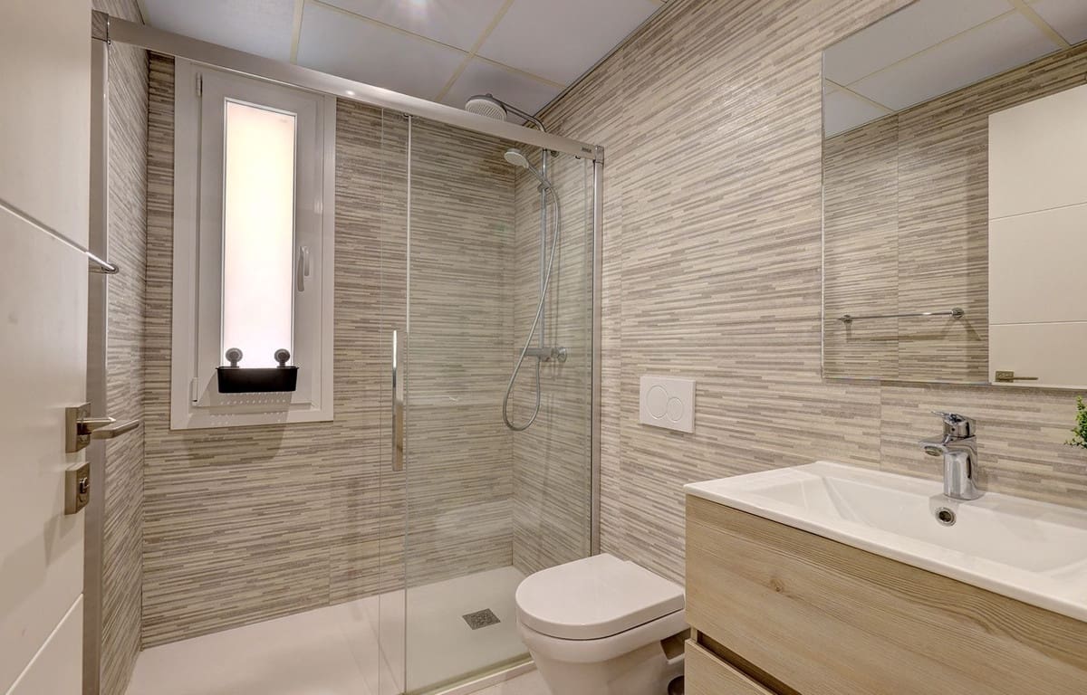 3 sypialnia Apartament na sprzedaż w Benalmadena z basenem garażem - 570 000 € (Ref: 9793557)