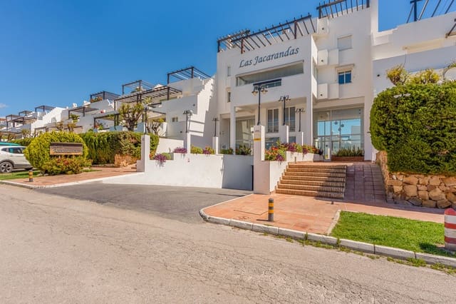 3 sovrum Lägenhet till salu i Estepona med garage - 645 000 € (Ref: 9793558)