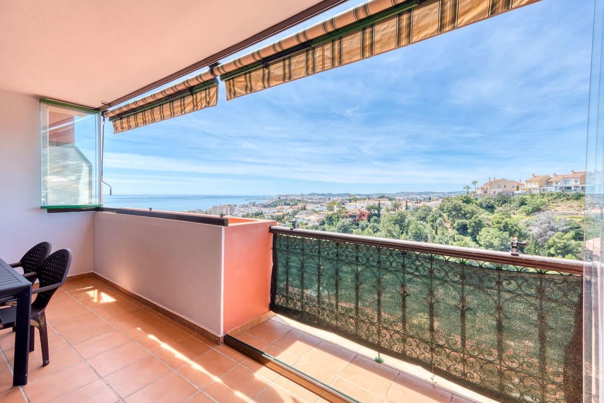 3 sypialnia Penthouse na sprzedaż w Fuengirola z basenem garażem - 630 000 € (Ref: 9795197)