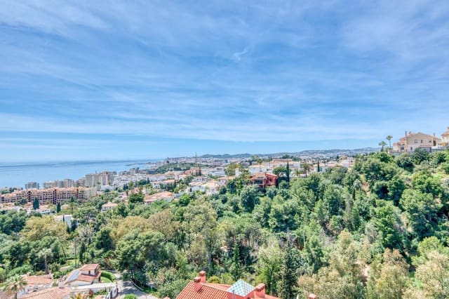 3 sypialnia Penthouse na sprzedaż w Fuengirola z basenem garażem - 630 000 € (Ref: 9795197)