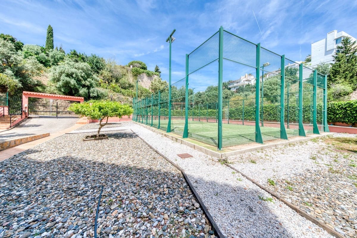 3 sypialnia Penthouse na sprzedaż w Fuengirola z basenem garażem - 630 000 € (Ref: 9795197)