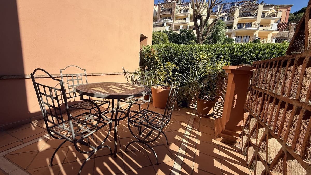 3 sovrum Lägenhet till salu i Los Arqueros med pool garage - 475 000 € (Ref: 9795200)