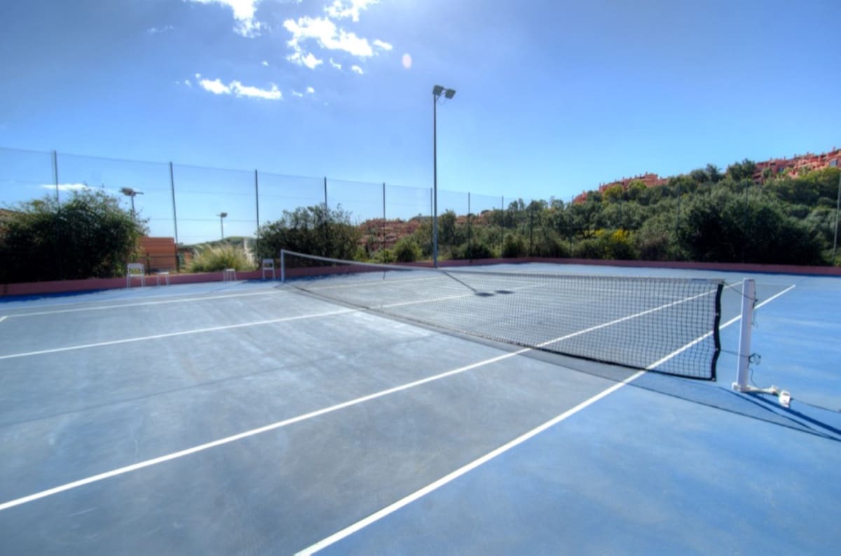 2 soverom Leilighet til salgs i La Mairena med svømmebasseng garasje - € 360 000 (Ref: 9795202)