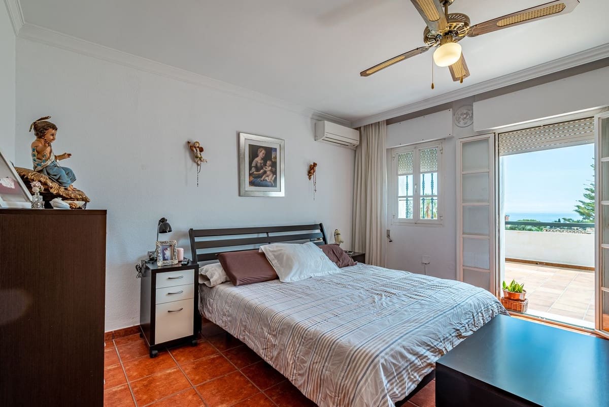 6 camera da letto Villa in vendita in Benalmadena Costa con piscina garage - 1.750.000 € (Rif: 9795210)