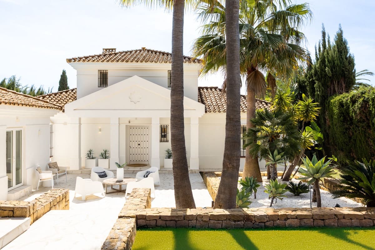 3 soverom Villa til salgs i Sotogrande med svømmebasseng garasje - € 1 795 000 (Ref: 9795217)