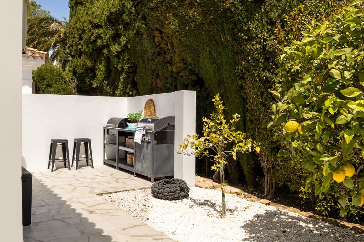 3 soverom Villa til salgs i Sotogrande med svømmebasseng garasje - € 1 795 000 (Ref: 9795217)