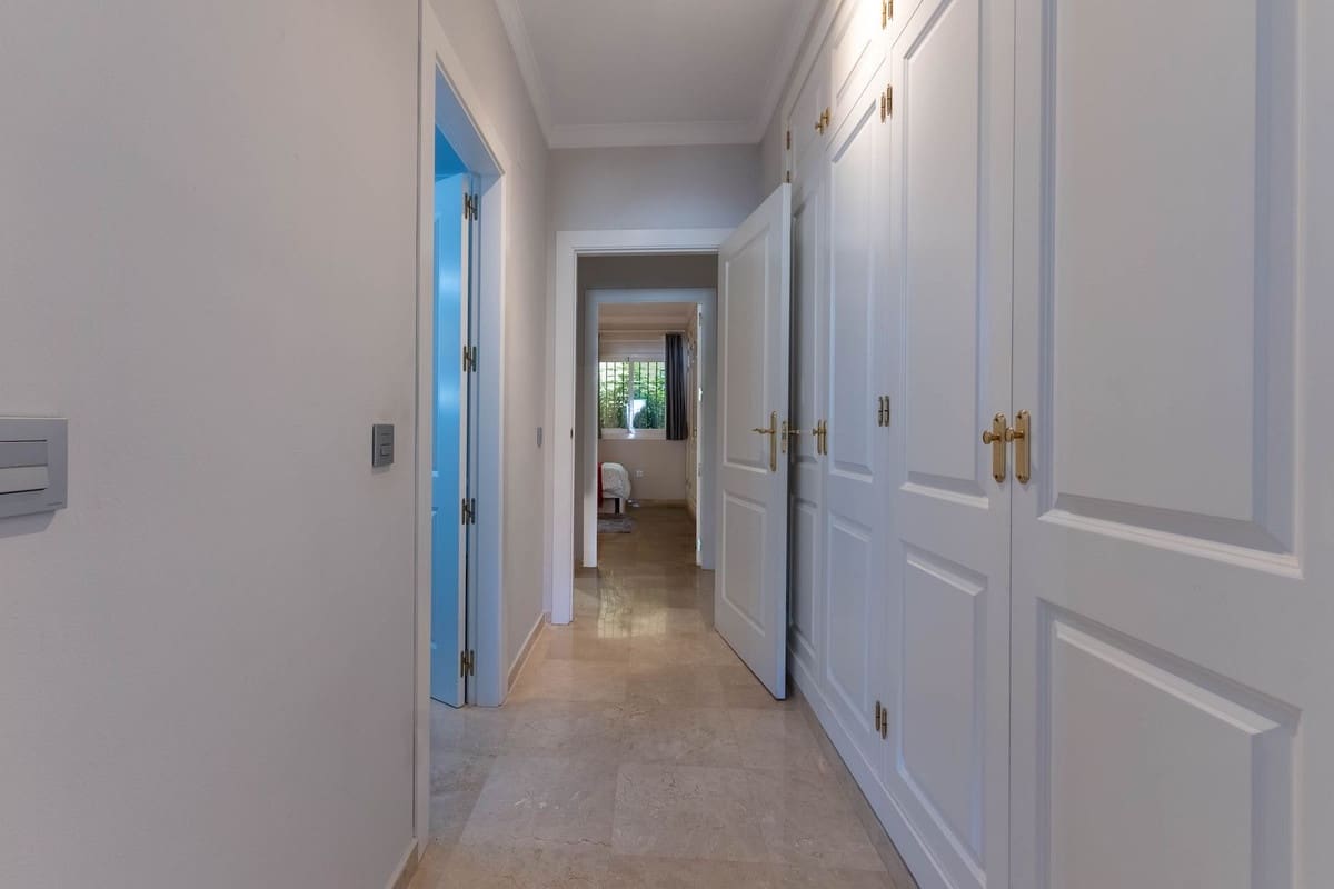 2 Zimmer Apartment zu verkaufen in La Cala Hills mit Pool Garage - 330.000 € (Ref: 9795220)