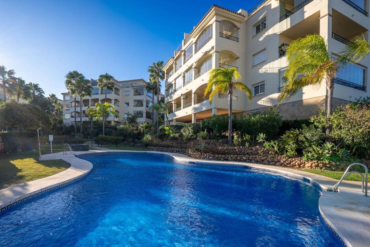 2 Zimmer Apartment zu verkaufen in La Cala Hills mit Pool Garage - 330.000 € (Ref: 9795220)